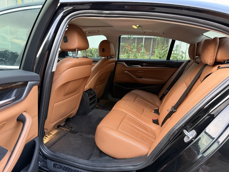 盐城18年宝马5系4