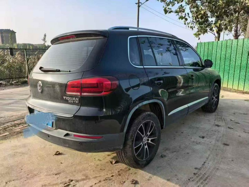 天津16年大众途观8