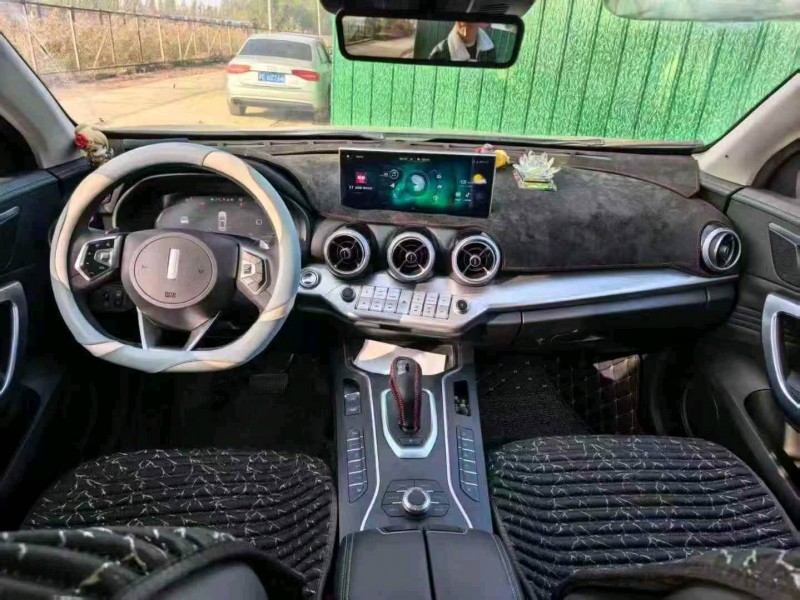 天津20年长城汽车魏牌3