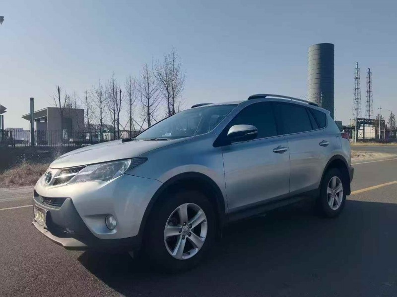 潍坊14年丰田RAV4荣放2