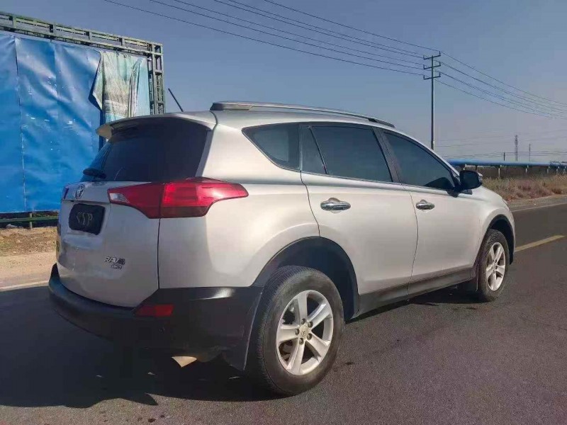 潍坊14年丰田RAV4荣放7