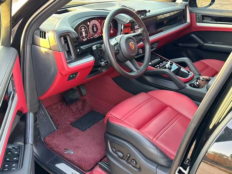 徐州24年保时捷卡宴3