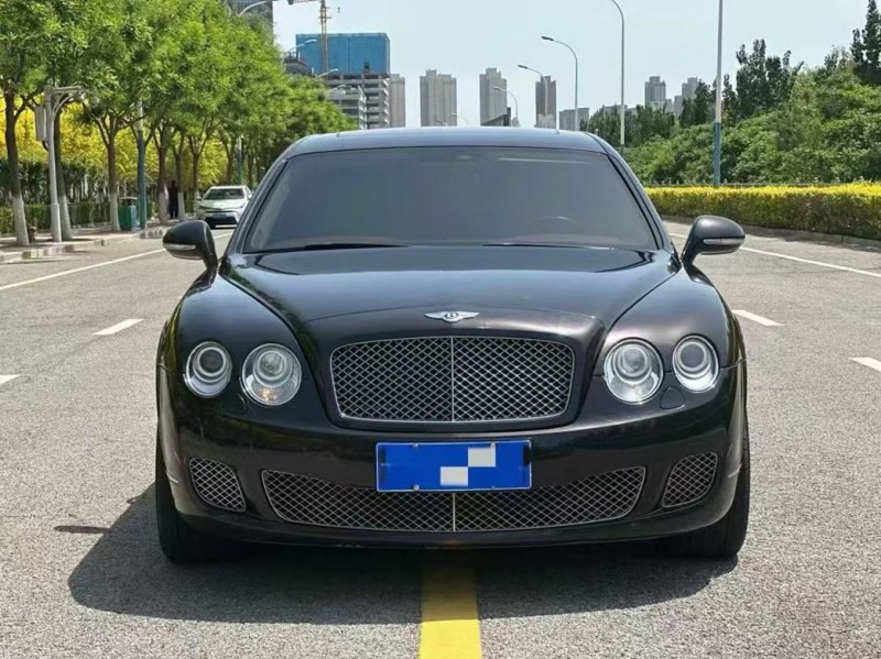 天津11年宾利飞驰1