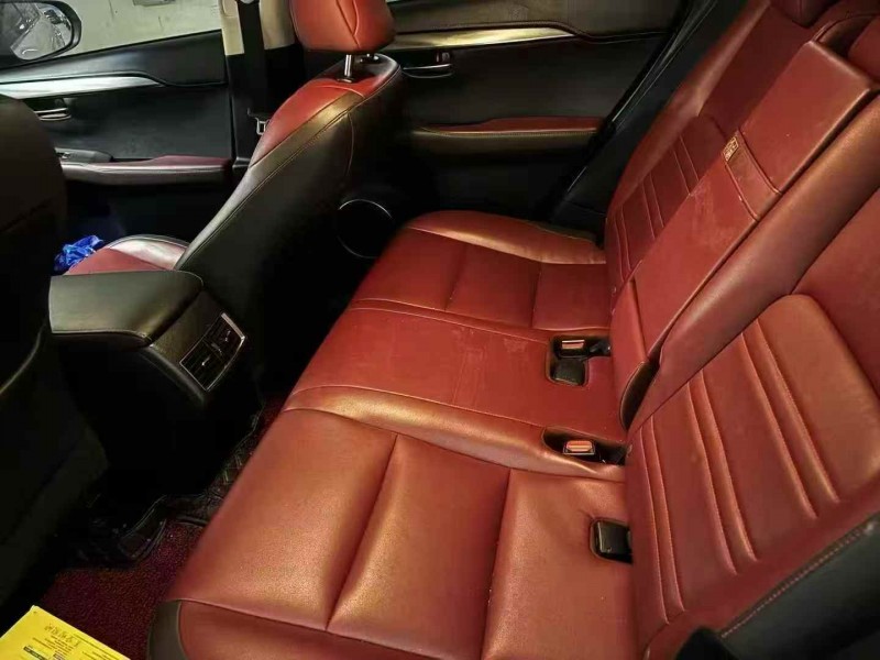 苏州18年雷克萨斯NX6