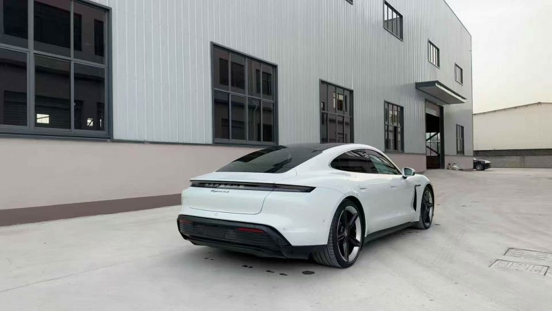 广州20年保时捷Taycan4