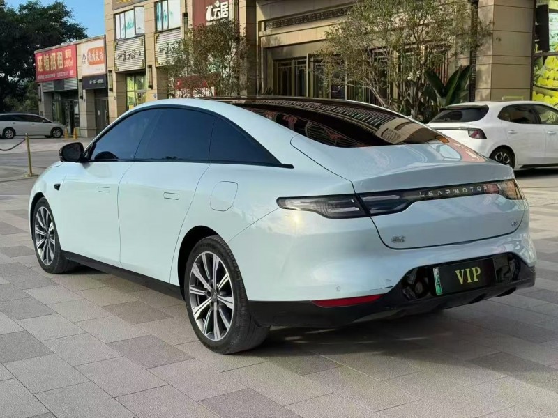 广州24年零跑汽车C017