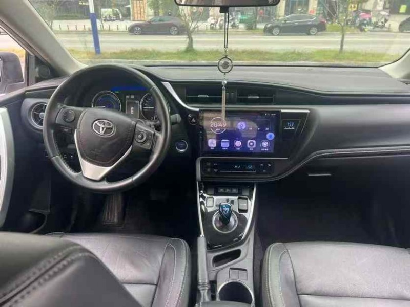 新余19年丰田雷凌6