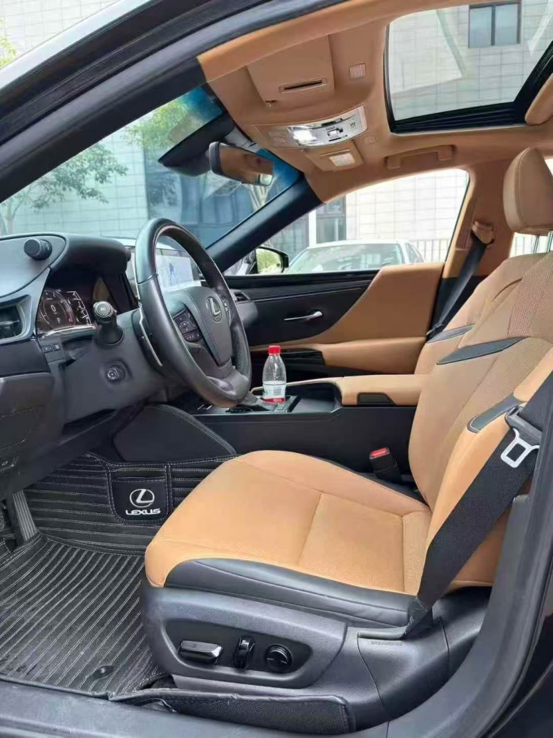 广州23年雷克萨斯ES6