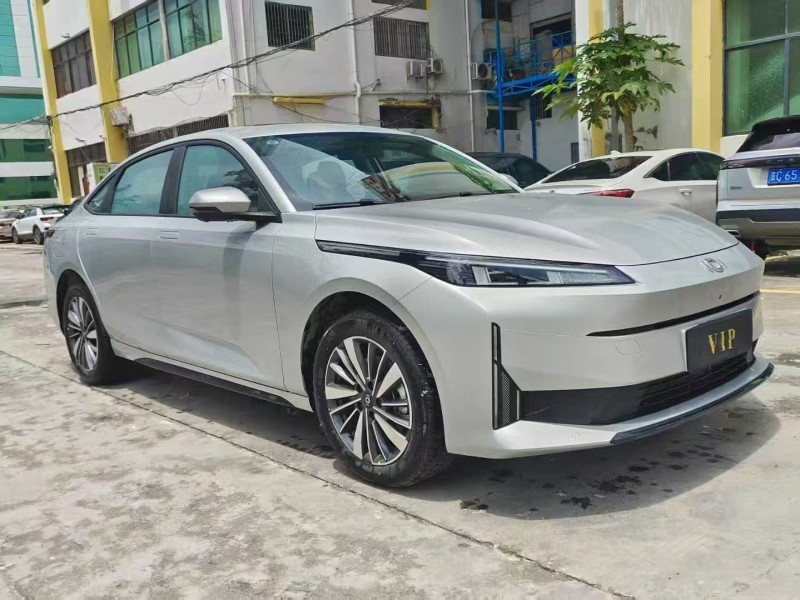 广州25年长安汽车启源2