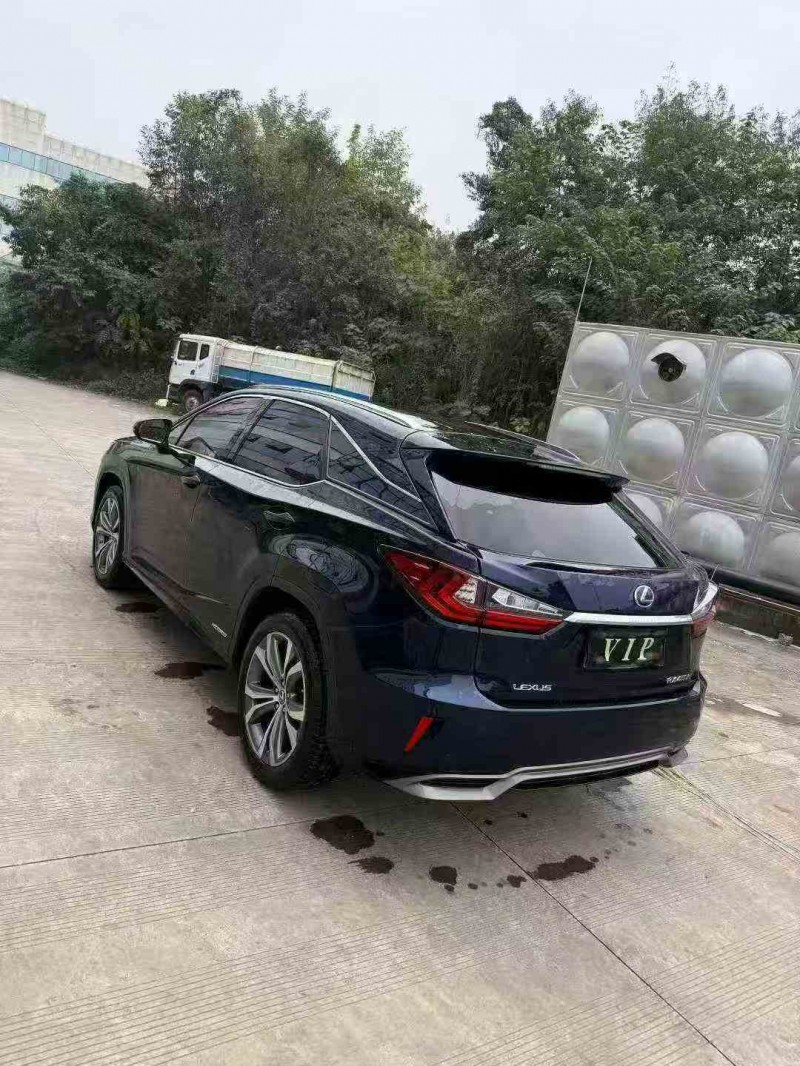 德阳18年雷克萨斯RX6