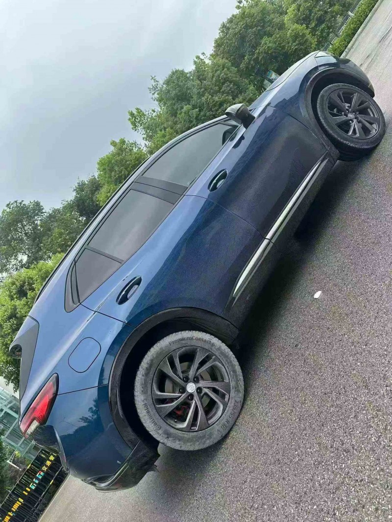 德阳21年别克君威7