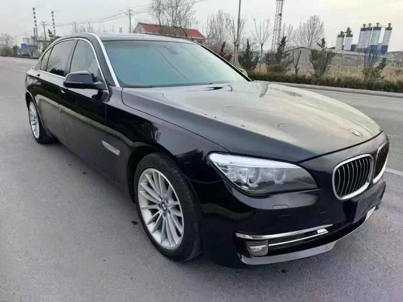 淄博15年宝马7系2