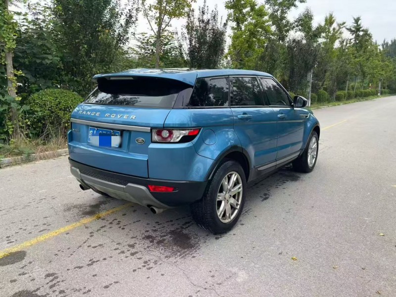 济宁14年路虎极光8