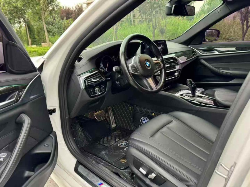 淄博18年宝马5系8