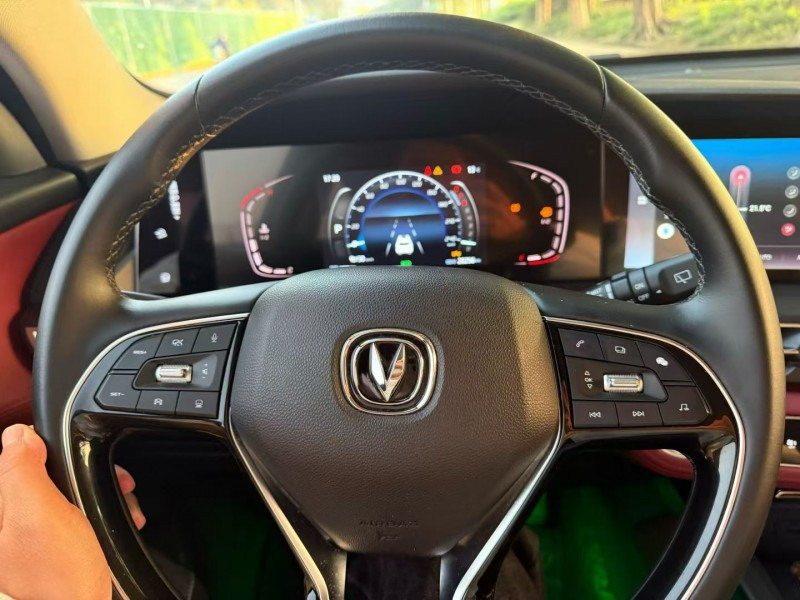 成都21年长安汽车CS756