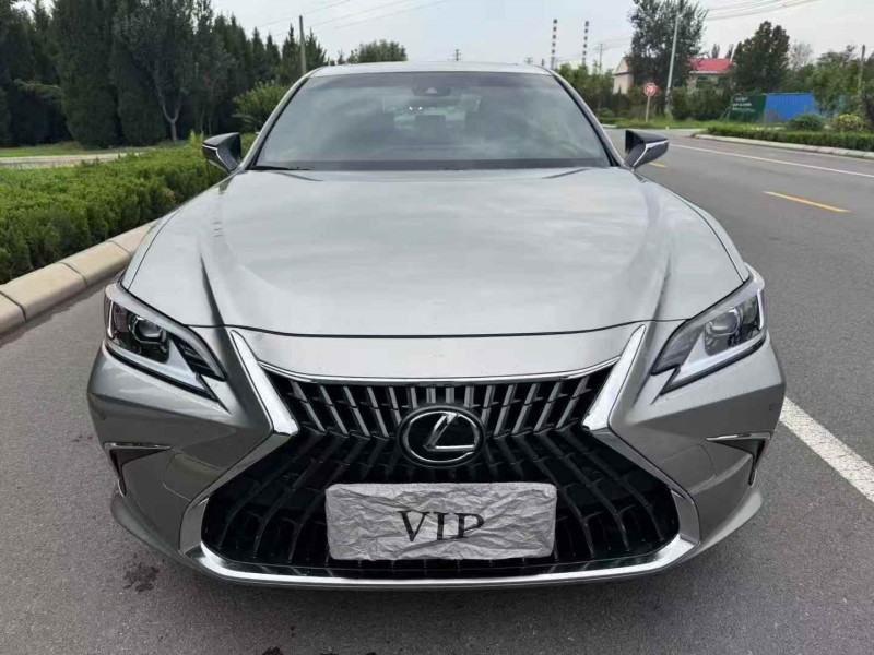 淄博24年雷克萨斯ES1