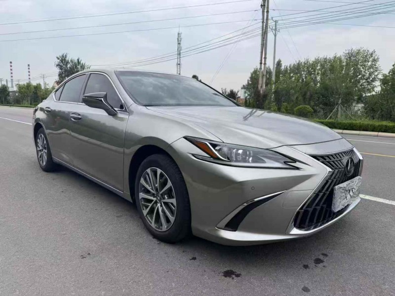 淄博24年雷克萨斯ES2