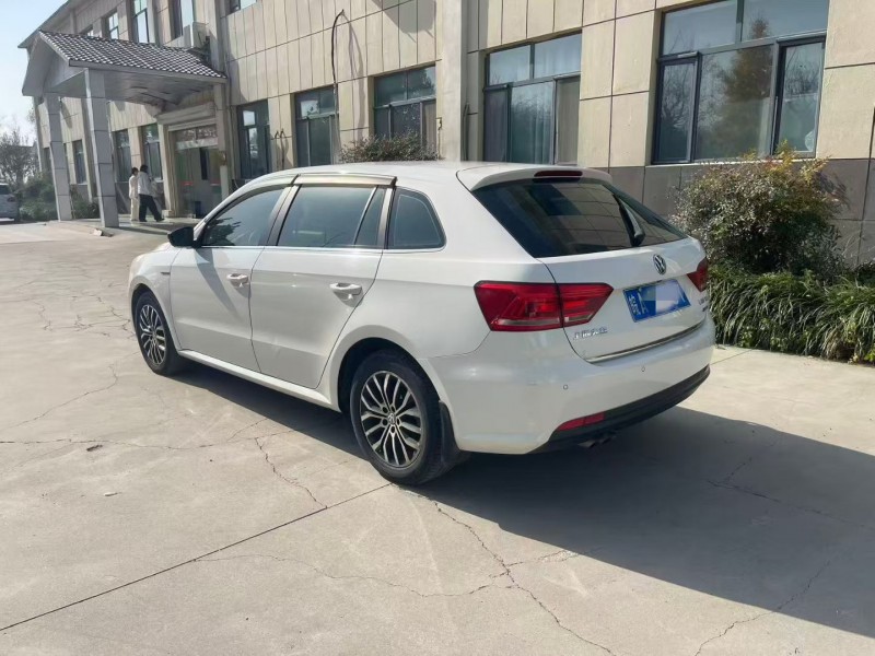 济宁15年大众朗行8