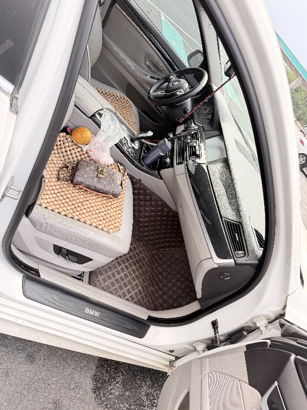 惠州11年宝马5系4