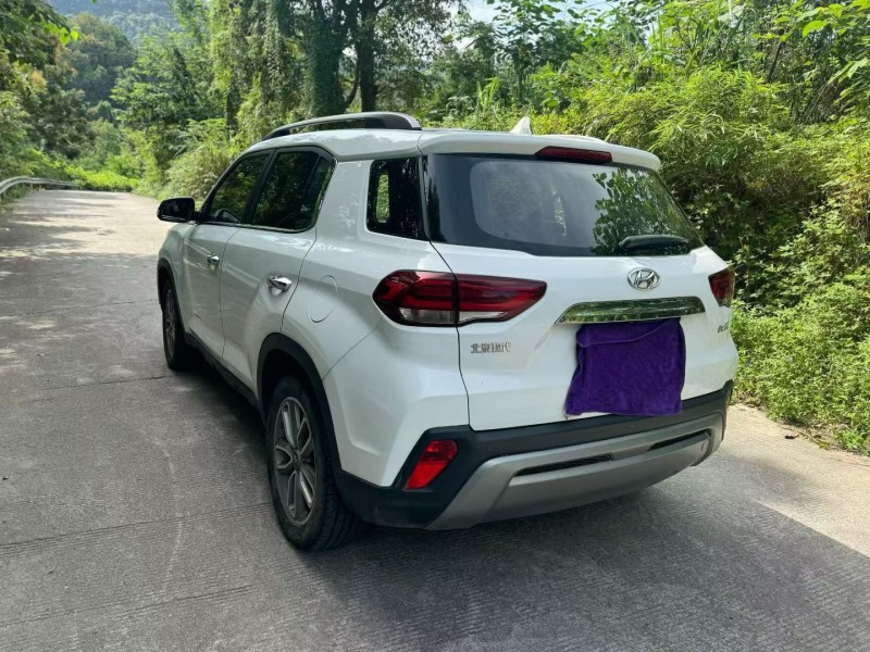 成都19年现代ix352