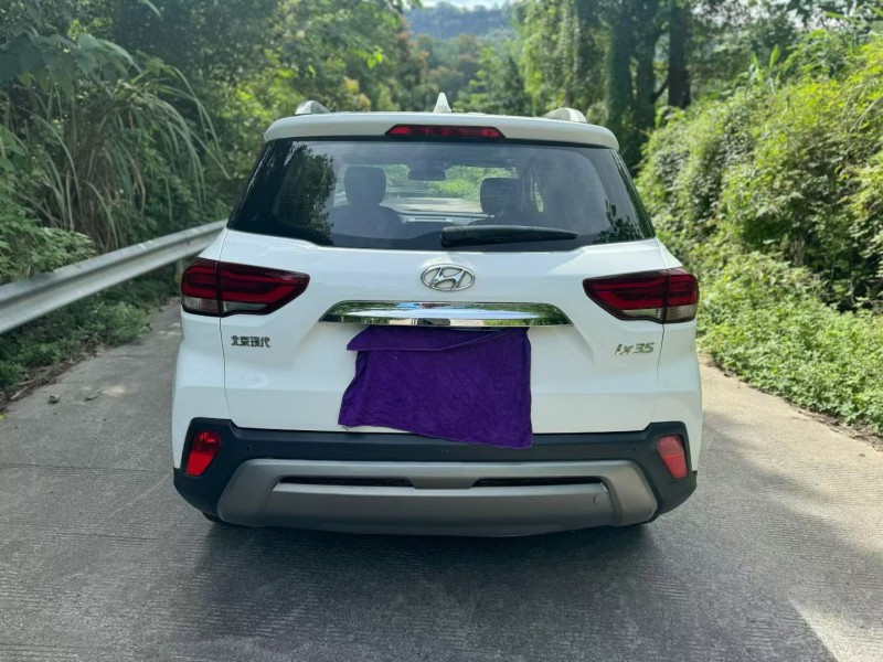 成都19年现代ix359