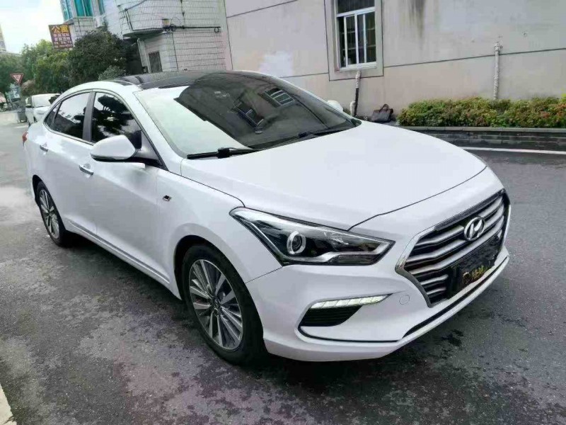 嘉兴21年现代名图3