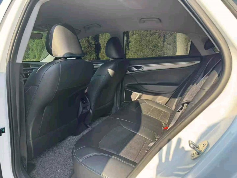 淄博24年吉利帝豪8