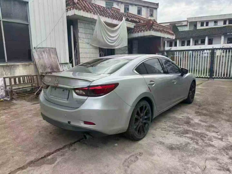 绍兴18年马自达阿特兹8