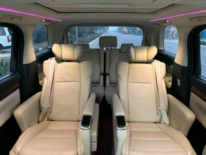 淄博17年丰田埃尔法9