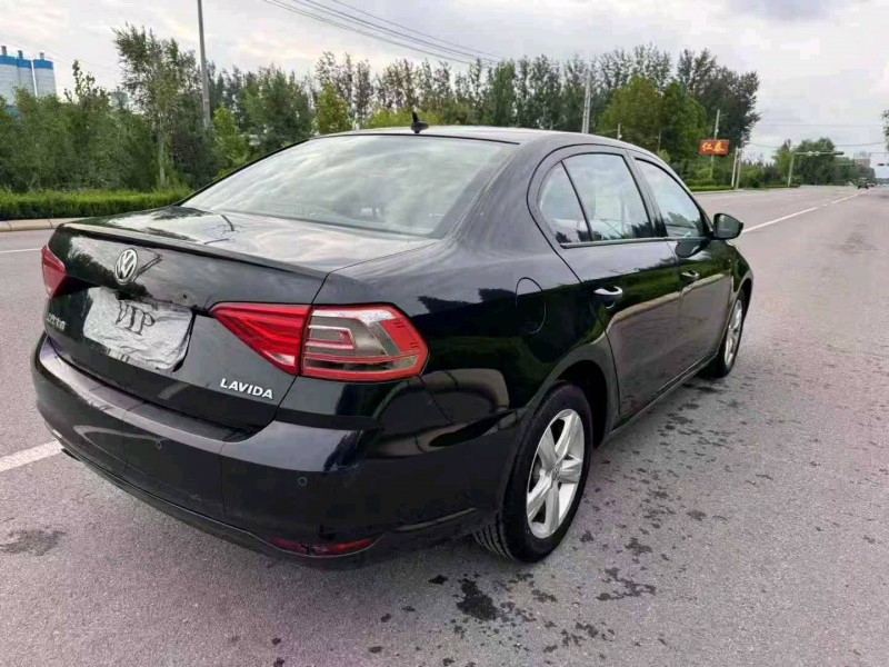 淄博18年大众朗逸8