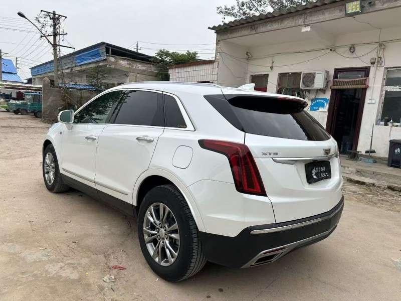 郑州20年凯迪拉克XT52