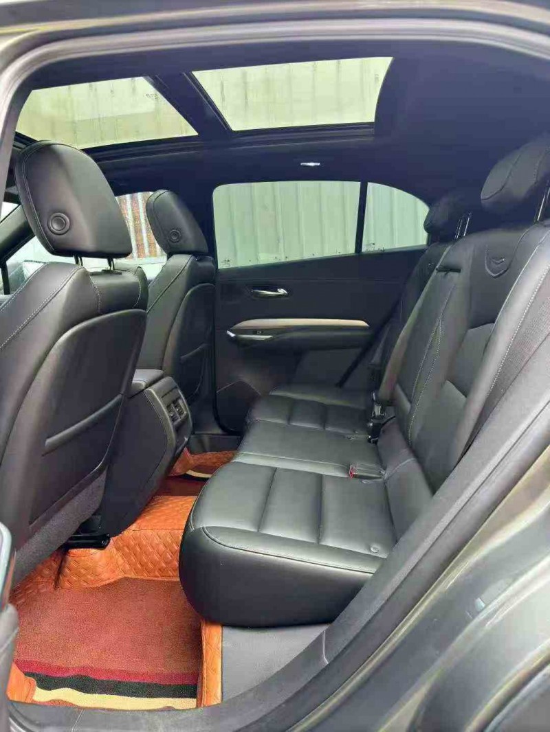 三明19年凯迪拉克XT44