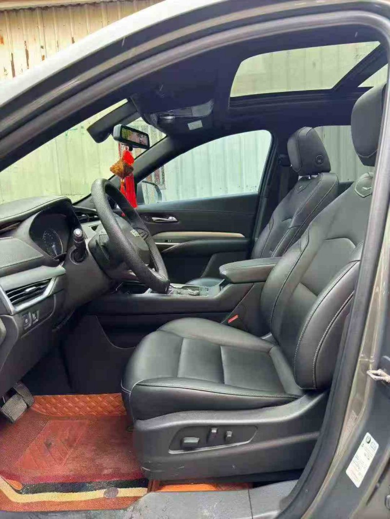 三明19年凯迪拉克XT46