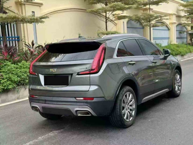 三明19年凯迪拉克XT48