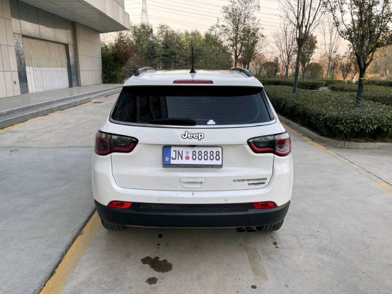 济宁18年Jeep指南者5