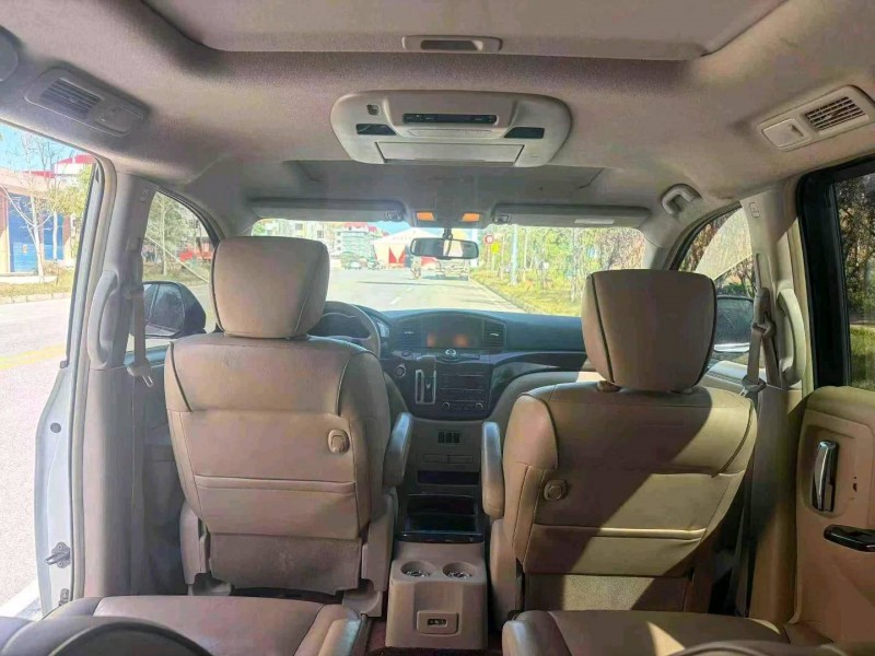 娄底18年日产贵士4