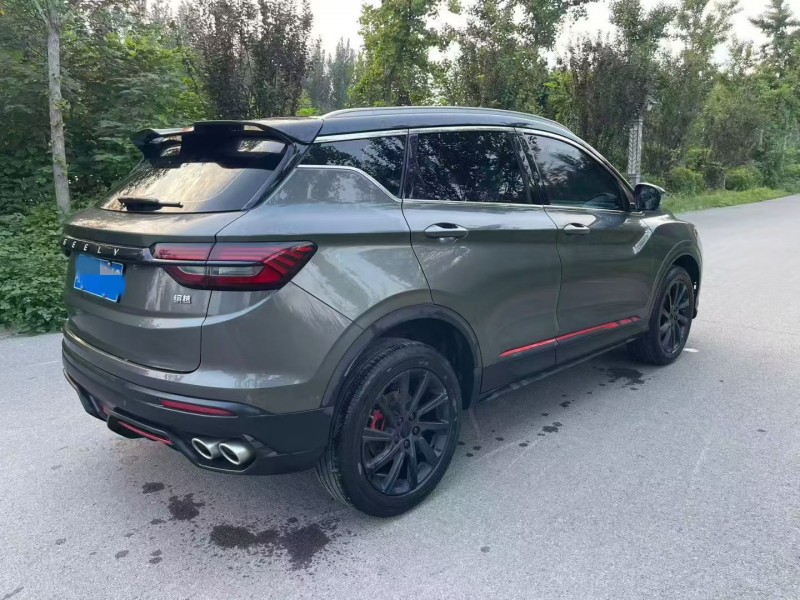 济宁23年吉利缤越8