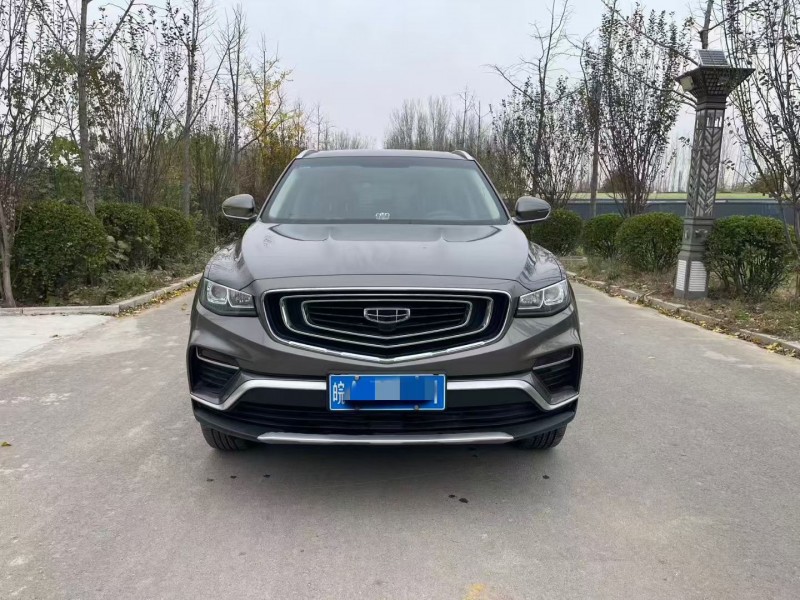 济宁21年吉利博越1