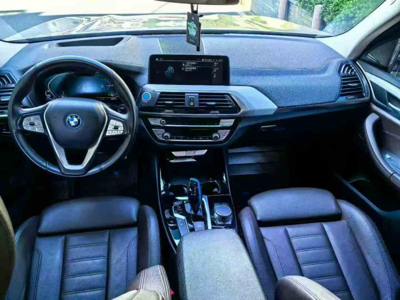 湖州22年宝马IX34