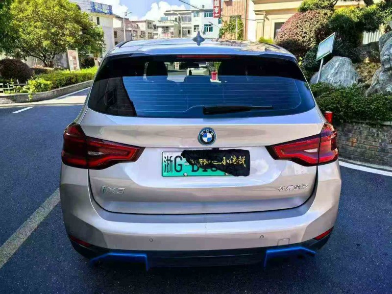 湖州22年宝马IX39
