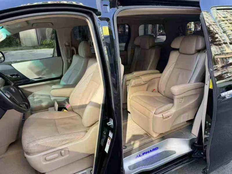 温州14年丰田埃尔法4