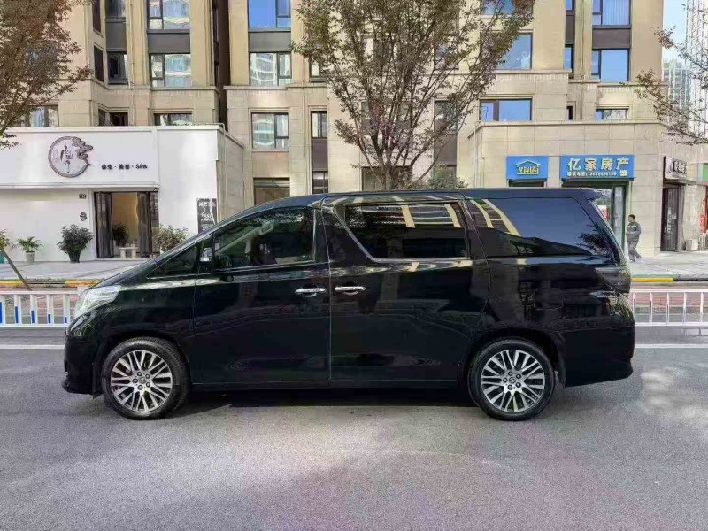 温州14年丰田埃尔法7