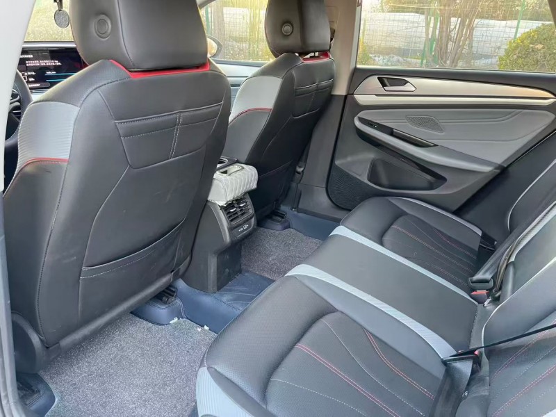 济宁23年大众凌渡4