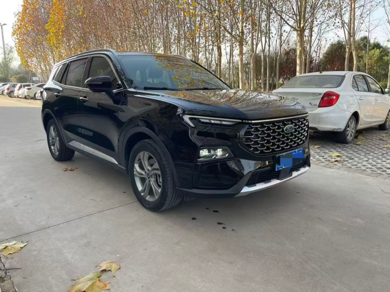 济宁24年福特领睿2