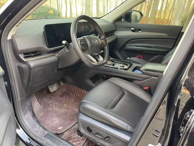 济宁24年福特领睿6