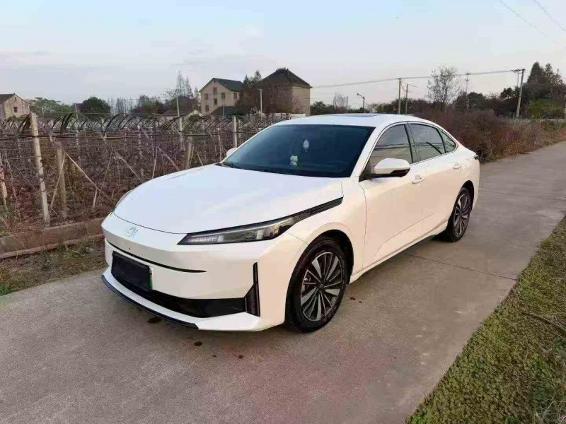 嘉兴25年长安汽车启源2