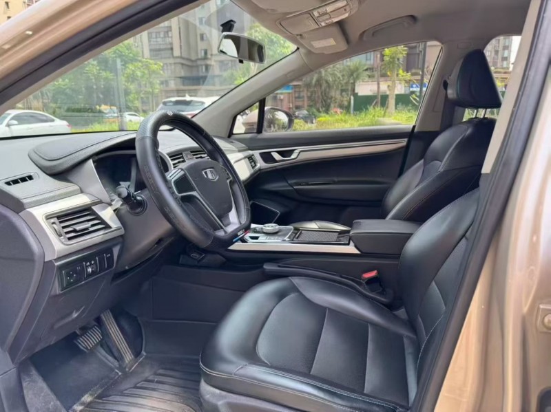 海口20年吉利帝豪4