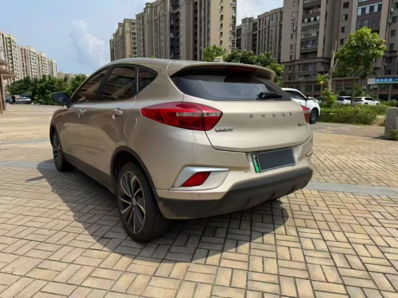 海口20年吉利帝豪8