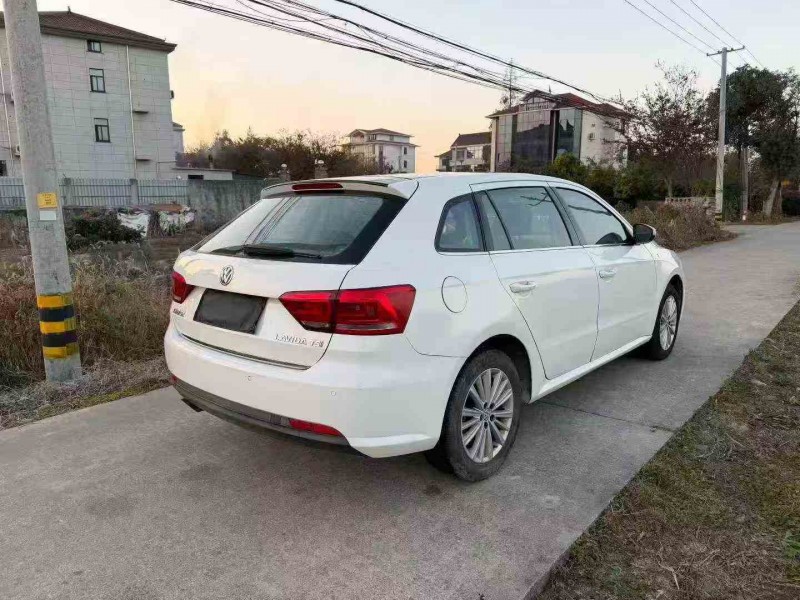 嘉兴18年大众速腾8