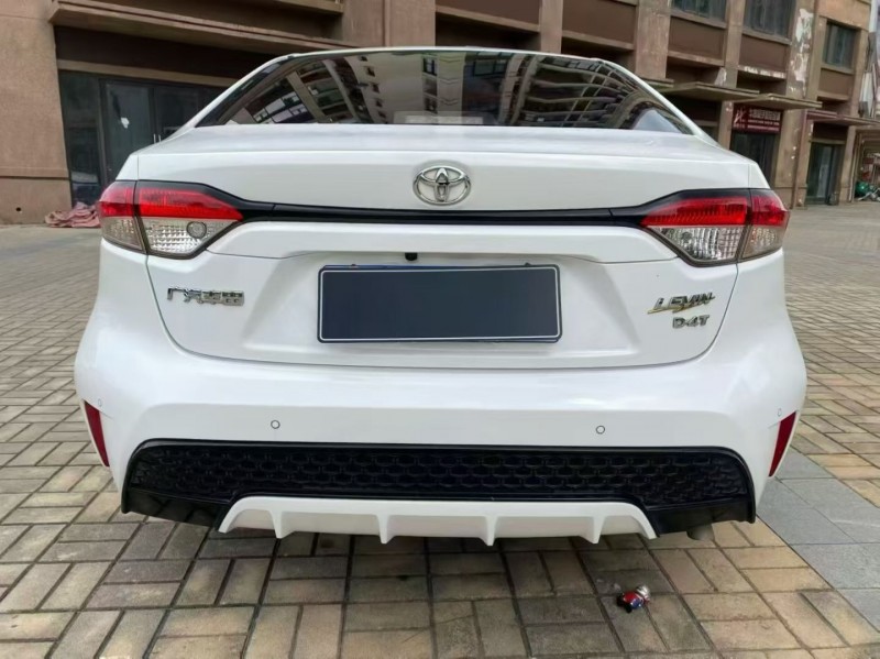 海口22年丰田雷凌9